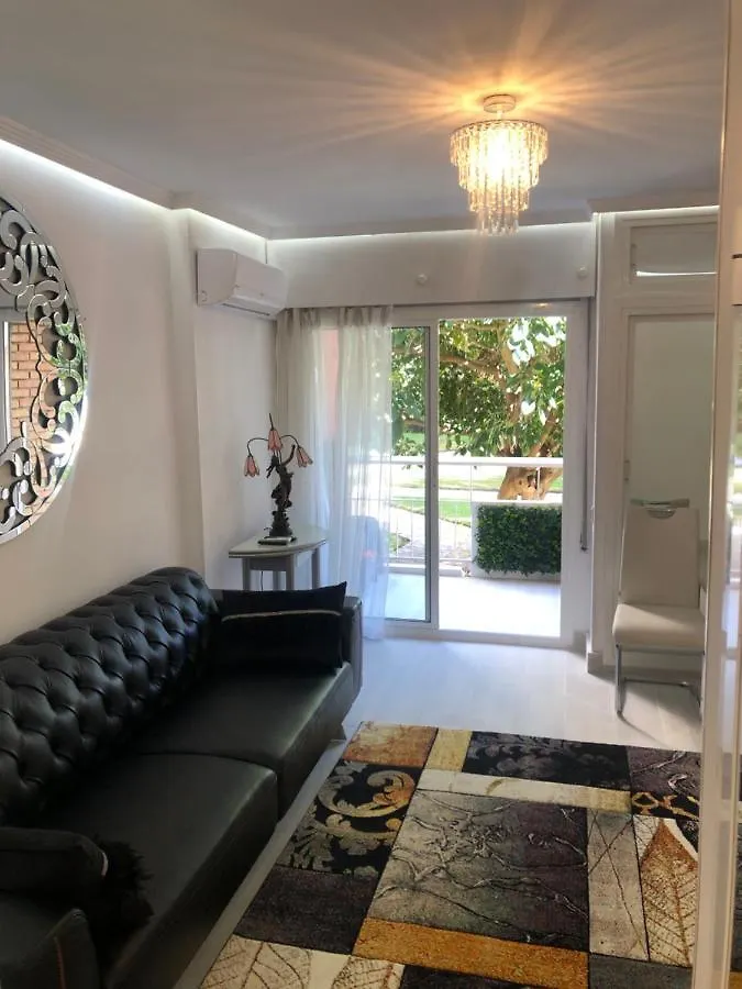 Estudio Vacacional Benalmadena Playa 0*,  Spain